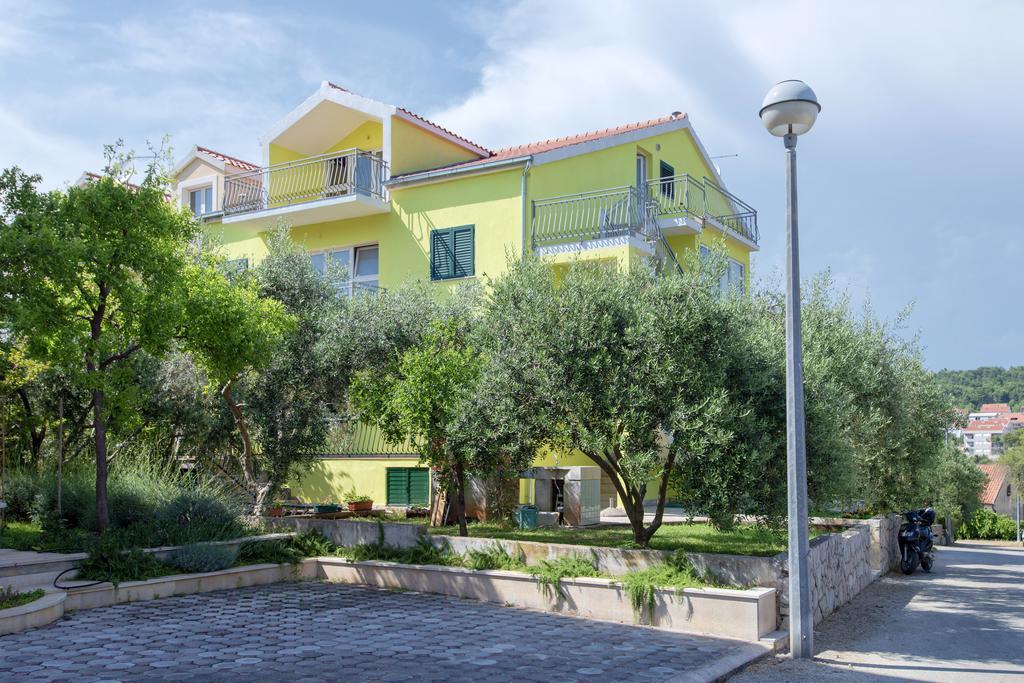 Maslina Apartments Stari Grad  Ngoại thất bức ảnh