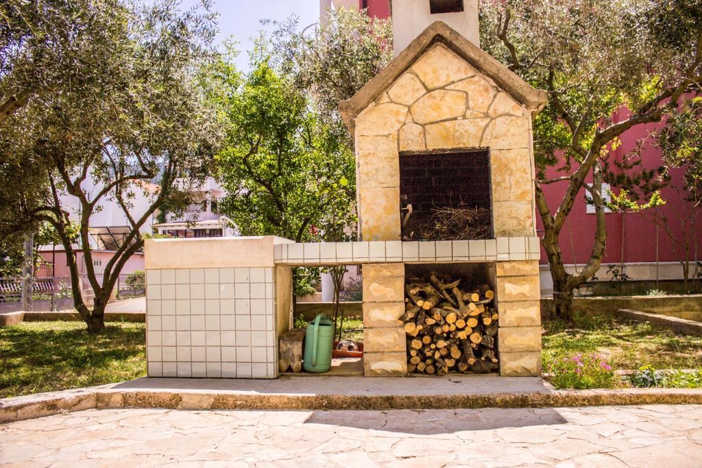 Maslina Apartments Stari Grad  Ngoại thất bức ảnh
